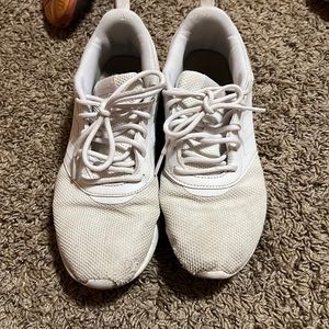 White Addidas Tennis shoes